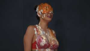 alexa-brooke-guess-the-mess_14.jpg