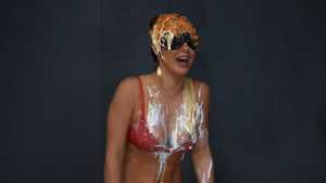 alexa-brooke-guess-the-mess_6.jpg