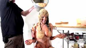 guess-the-mess--emma-green_22.jpg