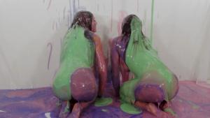 jess-and-lola-in-the-gunge-del_16.jpg