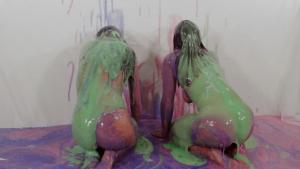 jess-and-lola-in-the-gunge-del_17.jpg
