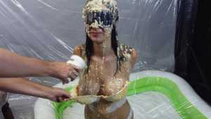 lauren-plays-guess-the-mess-extreme_16.j