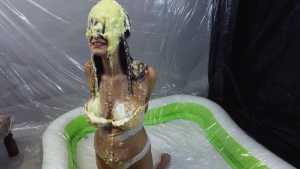 lauren-plays-guess-the-mess-extreme_17.j