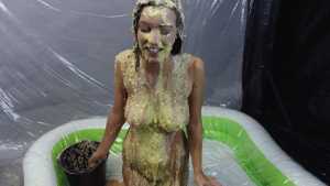 lauren-plays-guess-the-mess-extreme_24.j