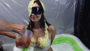 lauren-plays-guess-the-mess-extreme_5.jp