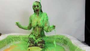 rosie-lee-as-the-gunge-a-gram_21.jpg