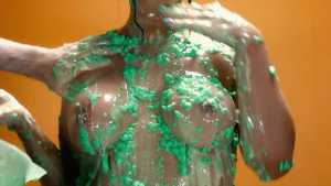 tara-mays-sexy-sploshing_17.jpg